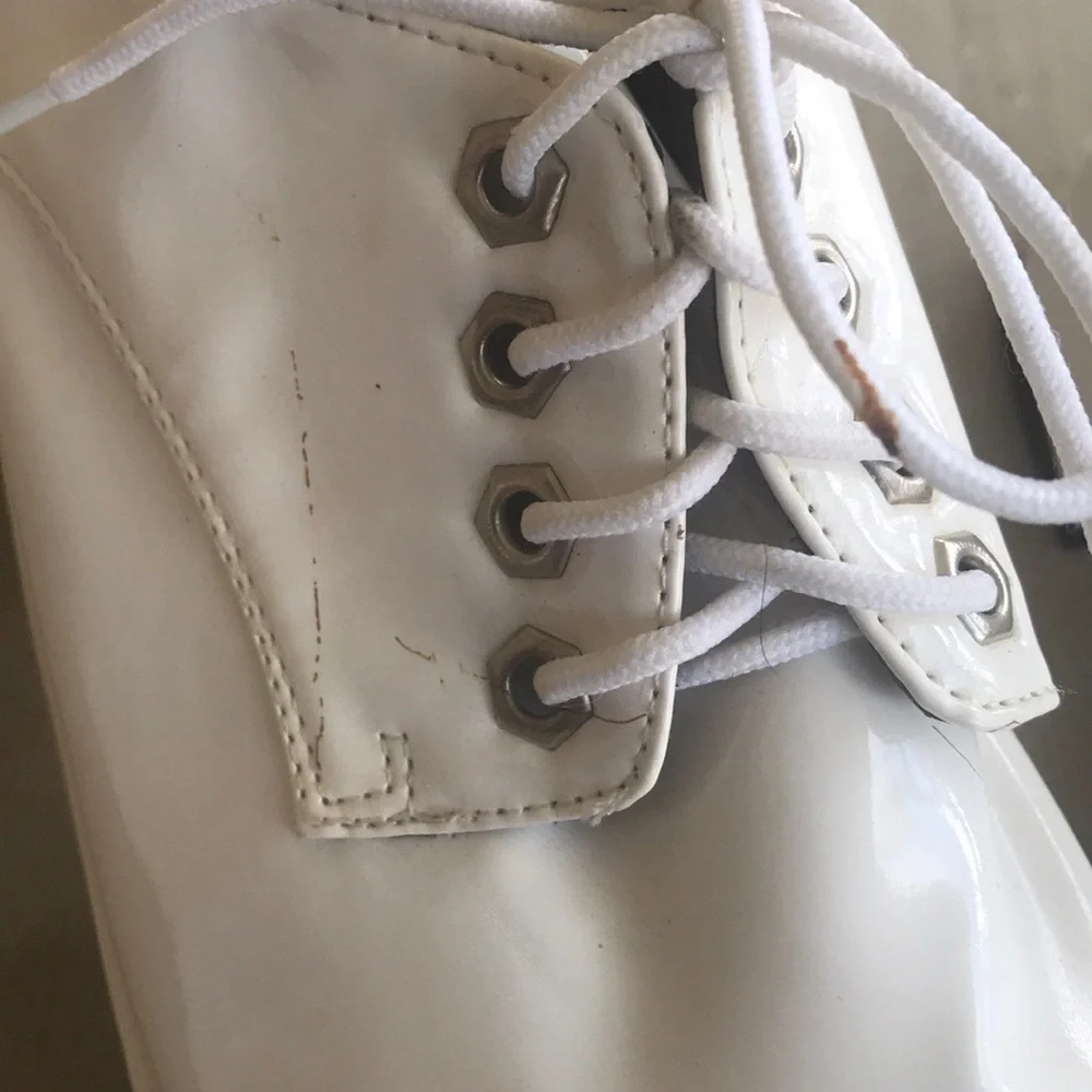 Plats White Platform Lace Up Shoes Go-Go Girl